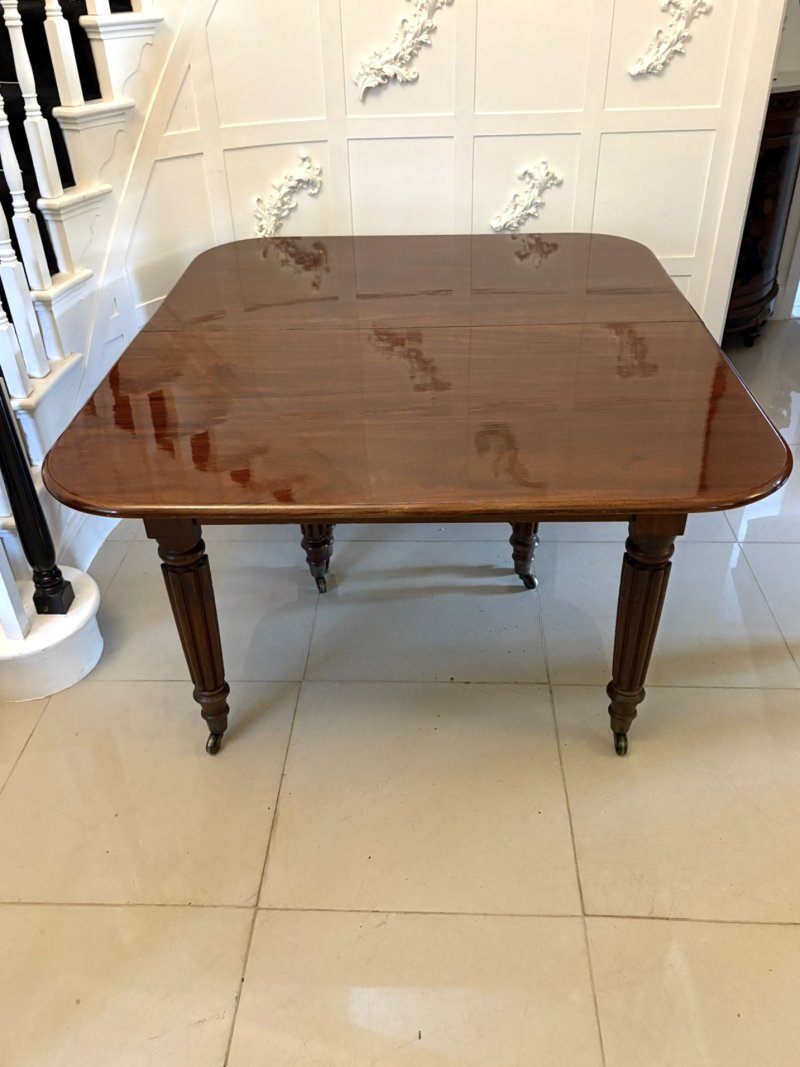 Fine Antique Regency Quality 12 Seater Mahogany Extending Dining Table